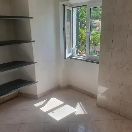 Executive Flat In Apartment Varese Ligure