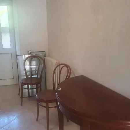 Executive Flat In Apartment Varese Ligure