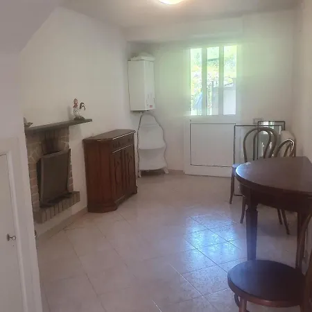 Executive Flat In